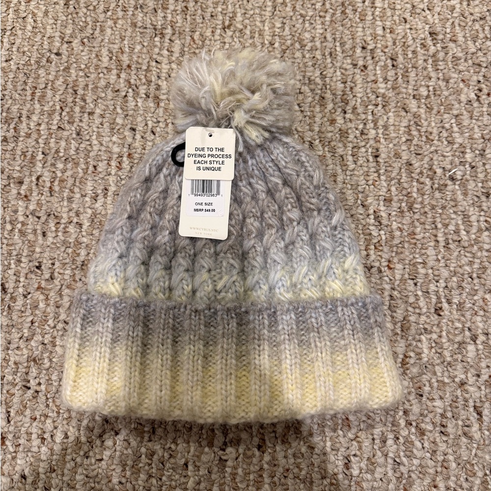 NWT Cyrus Beanie